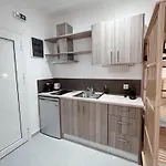 Mariza's * העיירה סקיאתוס